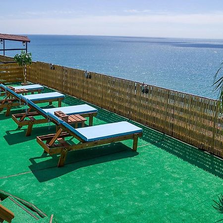 Sea View Apartments Odessa Dış mekan fotoğraf
